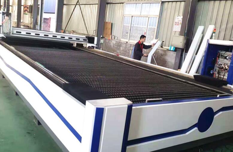 co2激光切割機(jī)多少錢?應(yīng)該如何挑選co2切割機(jī)? co2激光切割機(jī)多少錢?應(yīng)該如何挑選co2切割機(jī)?